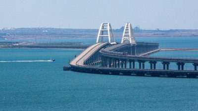 Ρωσία: Παραμένει ο κίνδυνος επίθεσης στη Γέφυρα της Κριμαίας – Συνεχής υψηλός συναγερμός