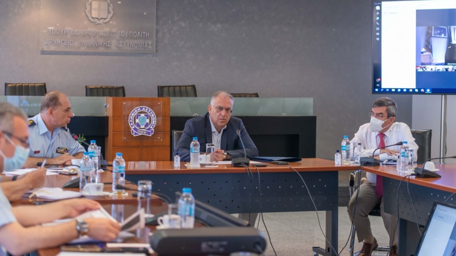 Θεοδωρικάκος: Διπλάσιοι οι αστυνομικοί σε αεροδρόμια και πύλες εισόδου - Η Ελλάδα ασφαλής τουριστικός προορισμός