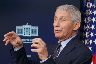 Fauci (ΗΠΑ) Ανησυχία για τις καθυστερήσεις στη χορήγηση της δεύτερης δόσης του εμβολίου