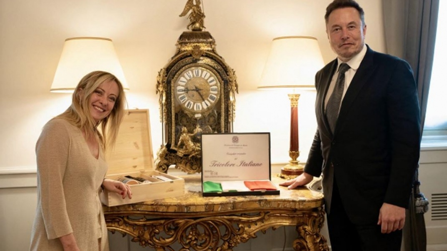 Η Meloni προσκαλεί τον Rishi Sunak και τον ... Elon Musk σε φεστιβάλ της ιταλικής δεξιάς