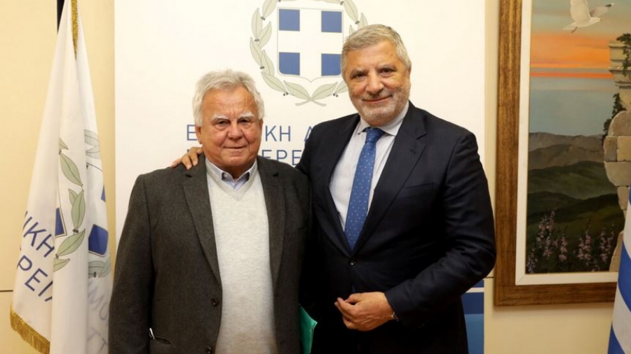 Με τον Δήμαρχο Αγκιστρίου συναντήθηκε ο Πατούλης - Στο επίκεντρο οι προοπτικές για χρηματοδότηση και άλλων έργων στο νησί