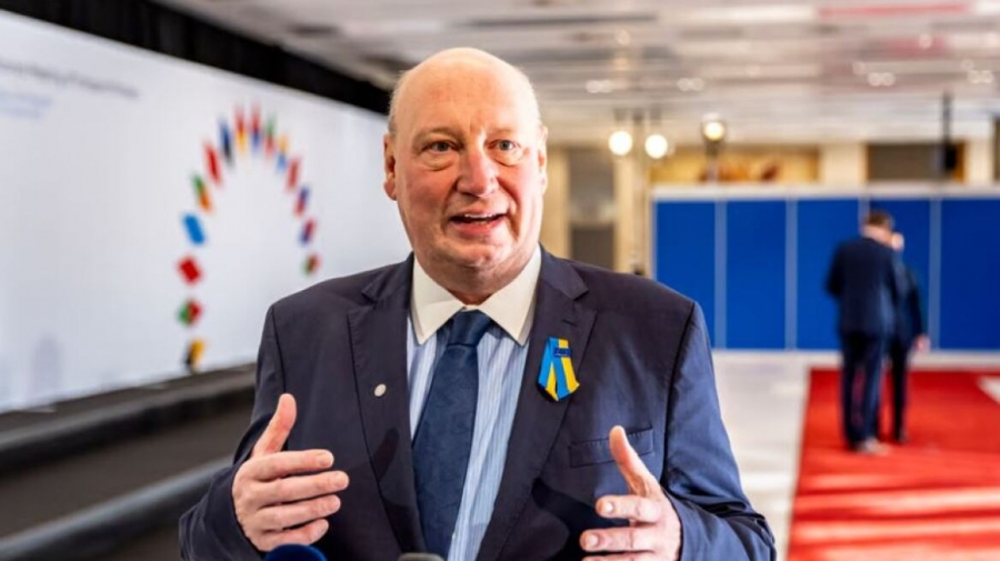 ΕΕ: Παραιτήθηκε ο επικεφαλής των Μεταφορών της Κομισιόν - Οι συναλλαγές με το Κατάρ τον «έκαψαν»