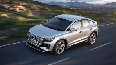 Audi: Οι τιμές των e-tron GT Quattro, RS e-tron GT και Q4 e-tron Sportback