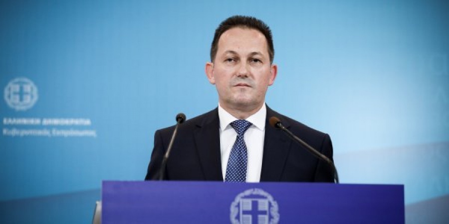 Πέτσας (κυβερνητικός εκπρόσωπος): Εξετάζεται χρονικός περιορισμός στις μετακινήσεις των πολιτών