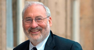 Stiglitz: Μελλοντικά επικίνδυνη η απόφαση του Trump ν’ απομακρύνει τη Yellen από το «τιμόνι» της Fed