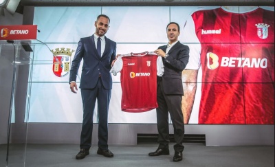 Η Stoiximan στη φανέλα της πορτογαλικής SC Βraga, μέσα από το διεθνές brand της, Betano