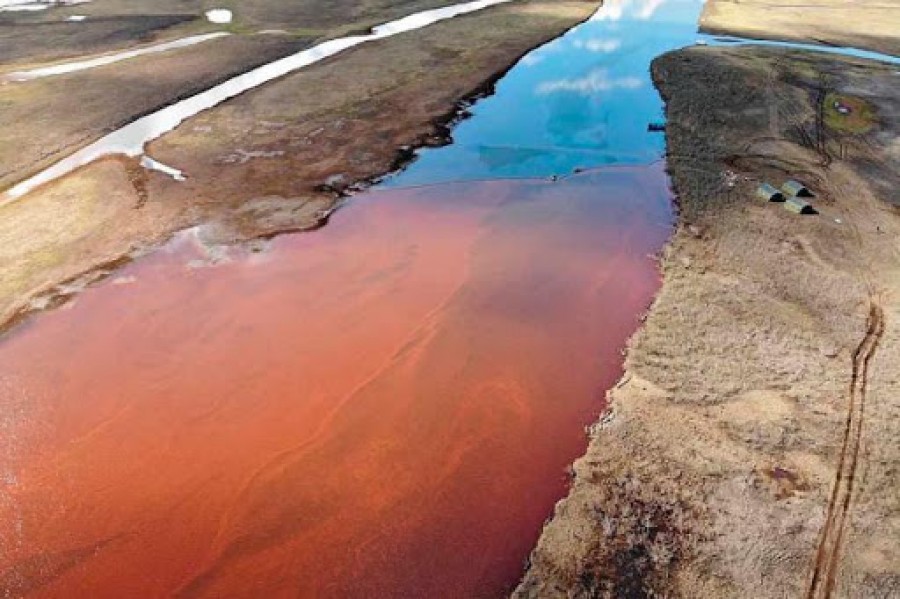 Διαρροή 20.000 τόνων πετρελαίου στην πόλη Νορίλσκ της Αρκτικής - Κατάσταση εκτάκτου ανάγκης κήρυξε ο Putin