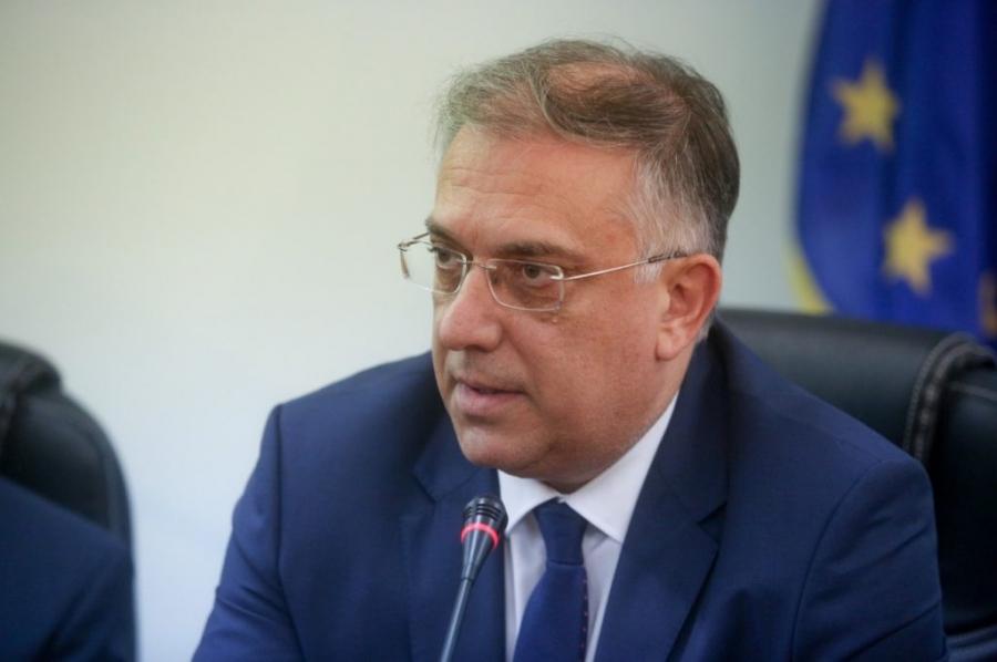 Ικανοποίηση Θεοδωρικάκου για την εξιχνίαση των υποθέσεων με τα fake news και τα πλαστά πιστοποιητικά