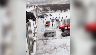 Ρωσία: 19 άνθρωποι έχασαν τη ζωή τους από την πτώση λεωφορείου σε ποταμό