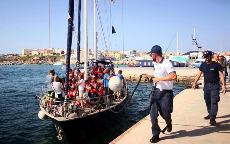 Η Ιταλία αλλάζει πολιτική στο μεταναστευτικό - Επέτρεψε στο Ocean Viking με 88 μετανάστες να 