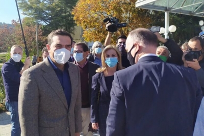 Τσίπρας: Να συνεχιστούν τα μέτρα στήριξης στους επαγγελματίες που πλήττονται από την πανδημία