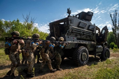 Απίστευτη καταγγελία Ουκρανού στρατηγού: Ο Zelensky στο Kharkiv ξεπλένει χρήμα, «τρύπια» η άμυνα - Διαφθορά υποψιάζονται και στις ΗΠΑ