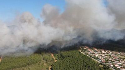 Κύπρος: Εκκενώνεται το χωριό Προαστειό στην επαρχία Λεμεσού, λόγω της μεγάλης πυρκαγιάς