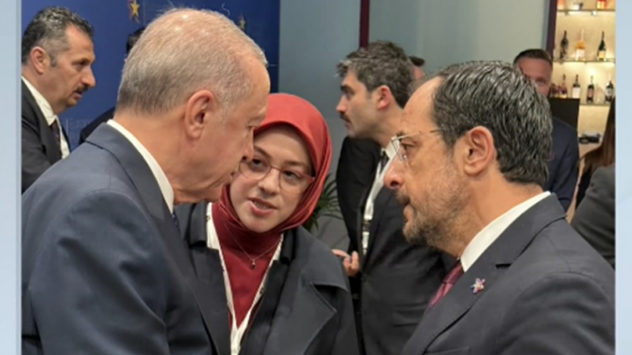 Ιστορική στιγμή ή ιστορική υποταγή; Χριστοδουλίδης: Να βρεθούμε  για να λύσουμε το Κυπριακό – Erdogan: Ναι, είμαι υπέρ του διαλόγου