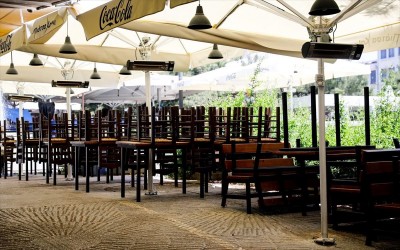 Ο COVID 19 απομάκρυνε από την εργασία τους 225.000 εργαζόμενους σε τουρισμό και εστίαση