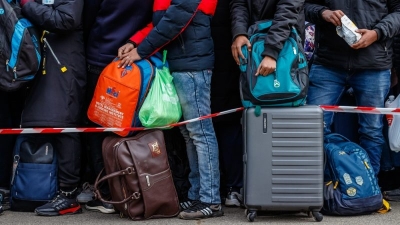 Οι Σλοβάκοι πιστεύουν ότι οι Ουκρανοί πρόσφυγες κάνουν τη χώρα τους χειρότερη - Στο 44% η δυσαρέσκεια
