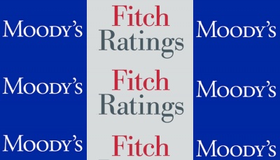 Moody's - Fitch: Ισχυρές οι προοπτικές της ελληνικής οικονομίας - Θα βελτιωθεί η βιωσιμότητα του χρέους