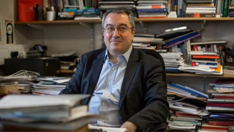 Μόσιαλος για μετάλλαξη Omicron - Τα πιθανά σενάρια, τι θα ξέρουμε σε λίγες εβδομάδες και τι να κάνουμε