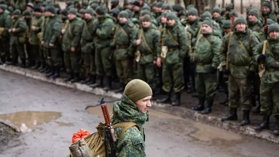 Υποκρισία Zelensky - Ποινικοποιεί την παράνομη επιστράτευση, αλλά αφήνει ατιμώρητο το bussification