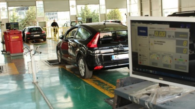 Περίπου 1,5 εκατ. αυτοκίνητα δεν περνούν από ΚΤΕΟ