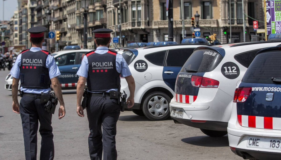 Ισπανία: Απόπειρα επίθεσης 29χρονου με μαχαίρι εναντίον αστυνομικών στη Βαρκελώνη - Νεκρός ο δράστης