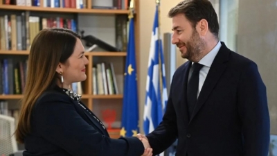 Στο ΠΑΣΟΚ-ΚΙΝΑΛ προσχώρησε η βουλευτής Κατ. Αδάμου - Συνάντηση με τον Ν. Ανδρουλάκη