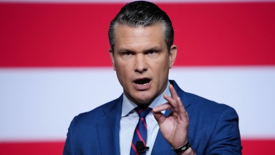 Ηττοπαθής Hegseth: Το Ιράν δεν πολεμάει δίκαια