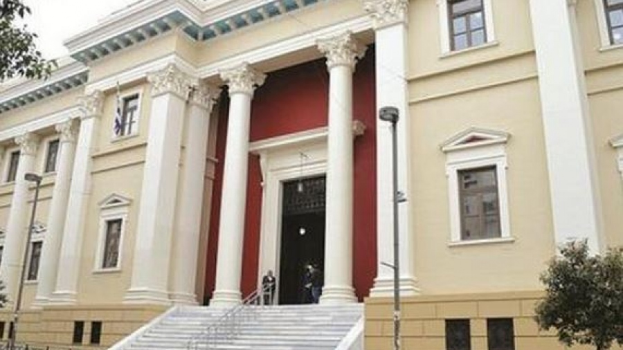 Στο Δικαστικό Μέγαρο Πατρών για να απολογηθεί  ο 25χρονος για τη φωτιά στην περιοχή του Γηροκομειού