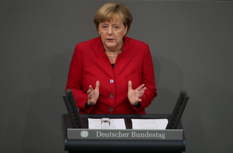 Μήνυμα Merkel προς τη νέα ιταλική κυβέρνηση μέσω Ελλάδας: Η ΕΕ βασίζεται στο σεβασμό των κανόνων