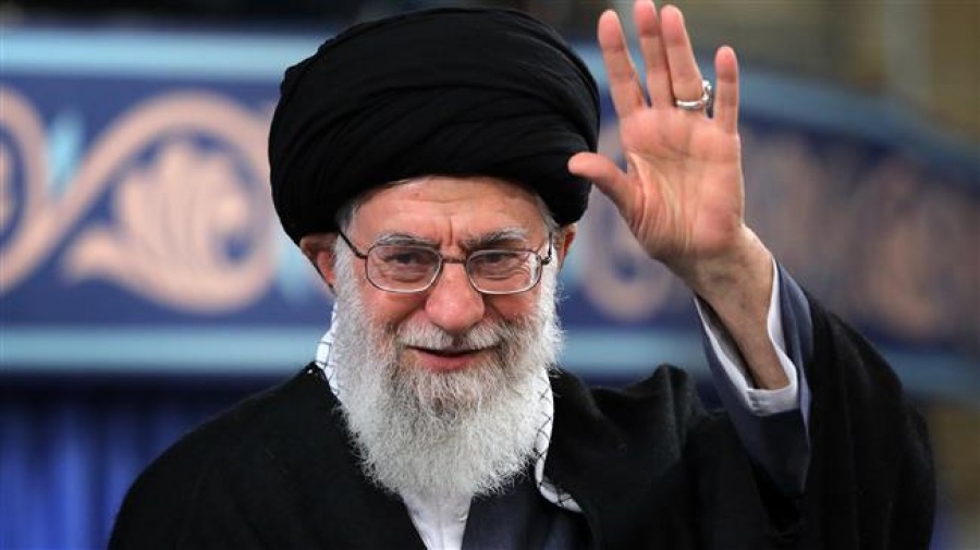 Khamenei (Ιράν): Είμαστε αντιμέτωποι με οικονομικό πόλεμο - Πρέπει να δράσουμε άμεσα