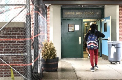 ΗΠΑ: Αναβάλλεται η επιστροφή των μαθητών στα σχολεία της Νέας Υόρκης