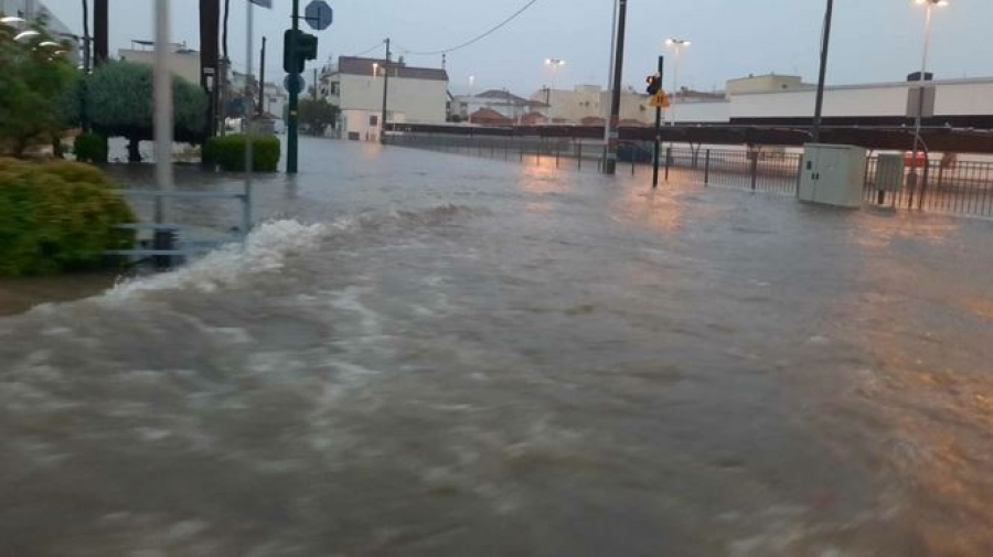 Κακοκαιρία Daniel: Νεκρός ένας κτηνοτρόφος στον Βόλο