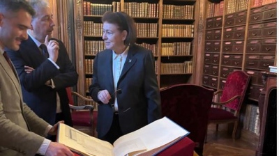 Παγκόσμια Ημέρα Ελληνικής Γλώσσας: Παρουσία Μενδώνη ο εορτασμός της πρώτης επετείου στην UNESCO