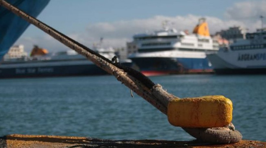 Θυελλώδεις άνεμοι στα πελάγη – Απαγορευτικό απόπλου από Πειραιά, Ραφήνα και Λαύριο