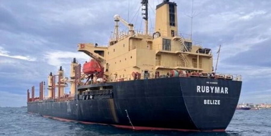 Βυθίστηκε το εμπορικό πλοίο Rubymar που είχε χτυπηθεί από τους Houthi στον Κόλπο του Aden