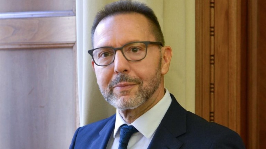 Στουρνάρας: Προϋποθέσεις για τη βιωσιμότητα χρέους η διατήρηση πλεονασμάτων και η υλοποίηση μεταρρυθμίσεων