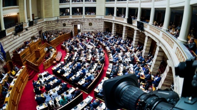 Πέρασε με τις ψήφους της ΝΔ το νομοσχέδιο για τα κόκκινα δάνεια - Καταψήφισε σύσσωμη η αντιπολίτευση