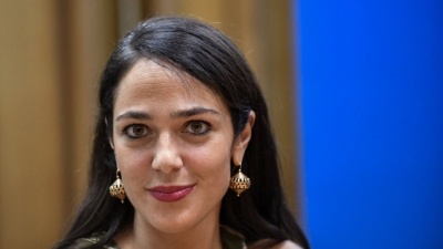 Μιχαηλίδου (υφ. Εργασίας): Σήμερα 5/12 οι ανακοινώσεις για το κοινωνικό μέρισμα – Επίδομα γέννας και στους ανασφάλιστους