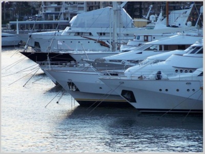 Πού «κλείδωσε» ο μέγιστος αριθμός επιβατών στα επαγγελματικά τουριστικά πλοία