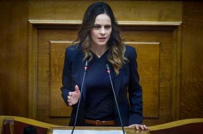 Πυρά Αχτσιόγλου για ανακοινώσεις Κεραμέως – Ιστορικό ψέμα όχι συμφωνία οι συλλογικές συμβάσεις - Η Ν.Δ. διατηρεί το καθεστώς κατάργησής τους