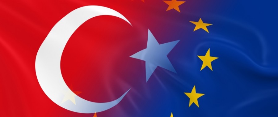 Ευρωπαίος αξιωματούχος: Η ΕΕ πρέπει να αντιμετωπίσει εξ ολοκλήρου τις σχέσεις με την Τουρκία