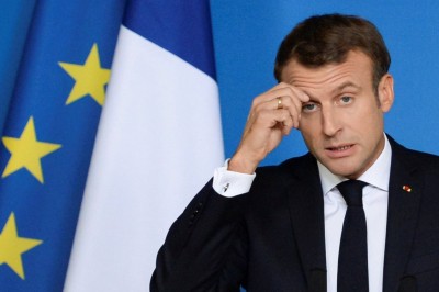 Deutsche Welle: Θα αντέξει πολιτικά ο Macron απέναντι στα μέτωπα της τρομοκρατίας και του κορωνοΐού;