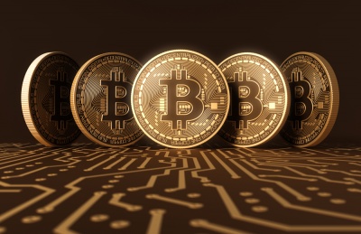 «Στο κόκκινο» τα ψηφιακά νομίσματα – Διατηρεί τα 5.000 δολάρια το Bitcoin