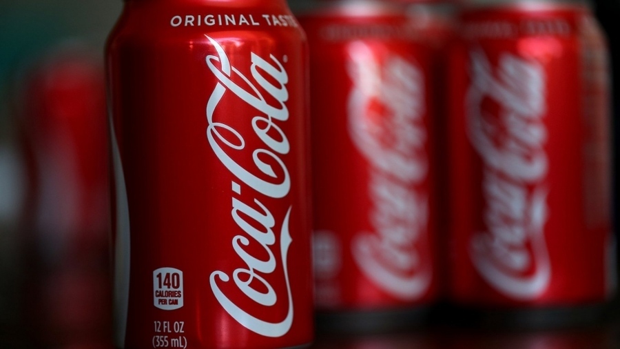 Coca-Cola: Υποχώρηση κερδών το δ' τρίμηνο 2023, στα 1,97 δισ. δολάρια