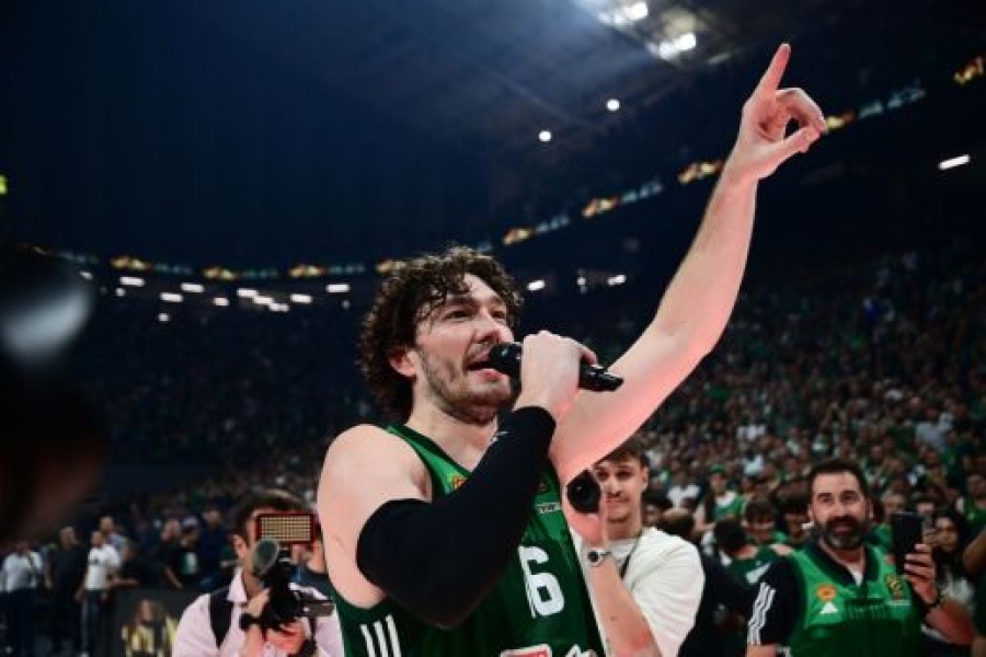 «Στο Άμπου Ντάμπι θα ‘ρθω…» Η μεγάλη ιστορία πίσω από το σύνθημα του Παναθηναϊκού στο ΟΑΚΑ που έγινε viral