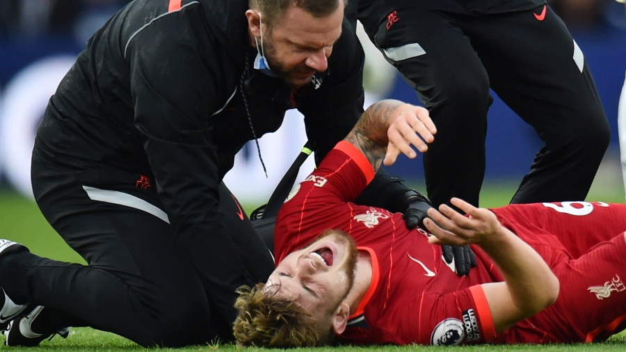 Λίβερπουλ: Πήρε εξιτήριο και χειρουργείται τις επόμενες ημέρες ο Έλιοτ (video)