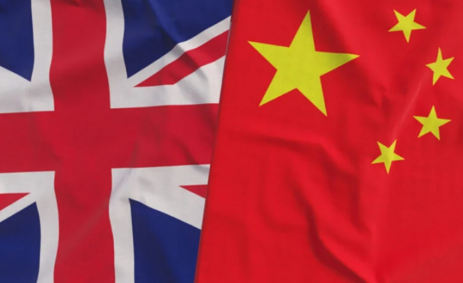 Βρετανική στροφή στην Κίνα – Στο Λονδίνο ο ΥΠΕΞ Wang Yi τον Φεβρουάριο με οικονομική ατζέντα