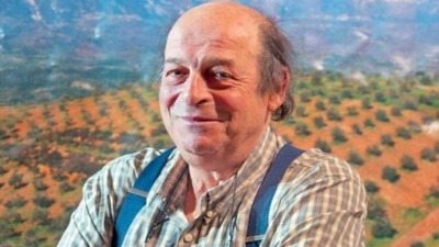 Μανούσος Μανουσάκης: «Είμαι φανατικά εμβολιασμένος – Θα κάνω μπάνιο με το εμβόλιο»