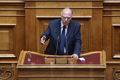 Λεβέντης: Ο Τσίπρας μένει στην εξουσία γιατί τα υπογράφει όλα – Νόμος λαιμητόμος το πολυνομοσχέδιο