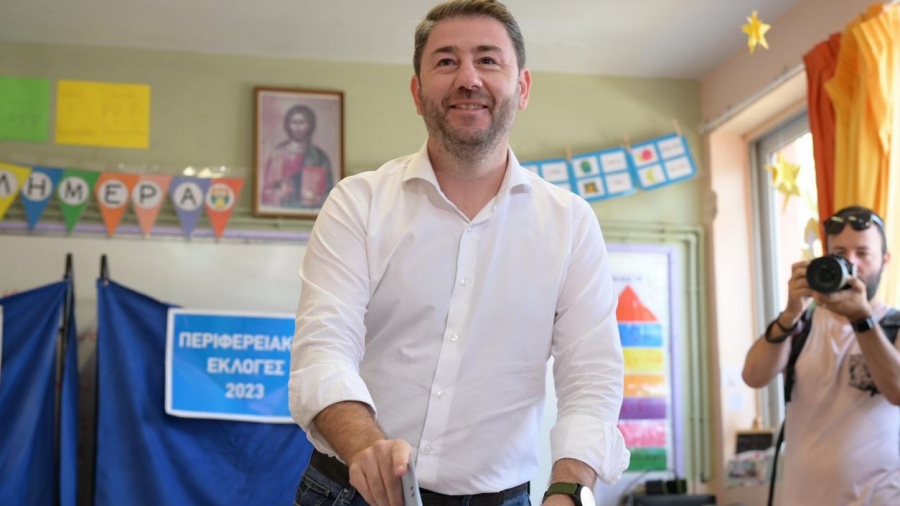 Στην Κρήτη ψήφισε ο Ανδρουλάκης: Το συγκεντρωτικό μοντέλο διοίκησης Μητσοτάκη έχει αποτύχει